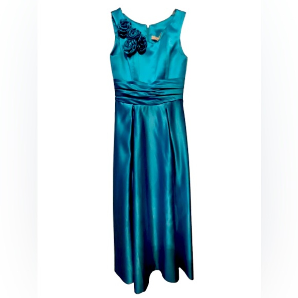 Beautiful Blue gown by INWEDDINGDRESS